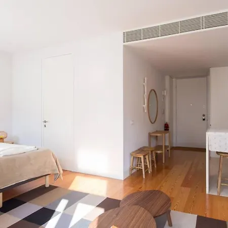 Apartment Chiado Luxury Studio